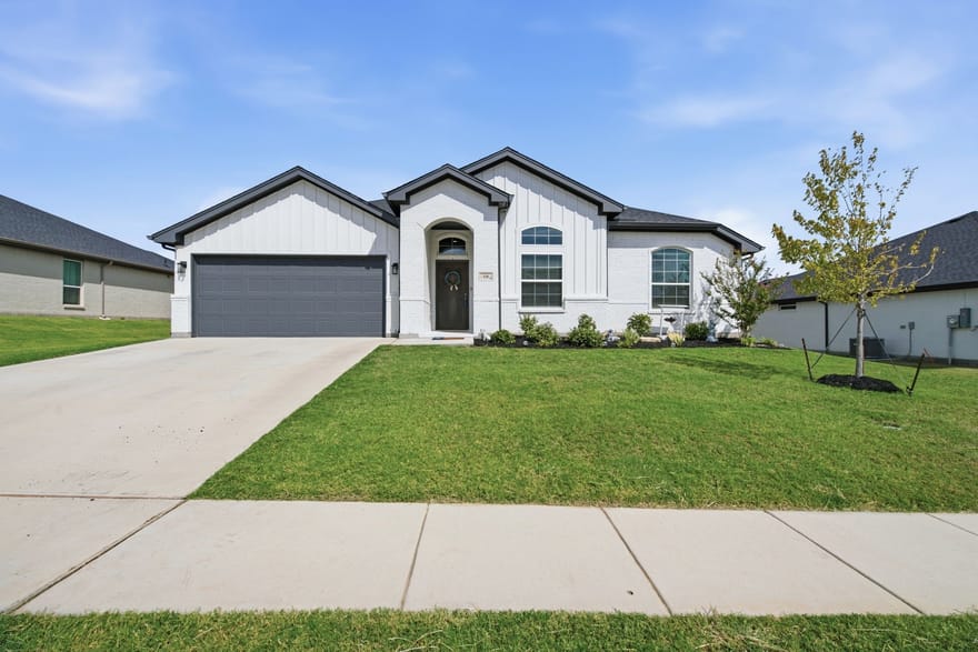120 Mesa Drive, Glen Rose, Texas