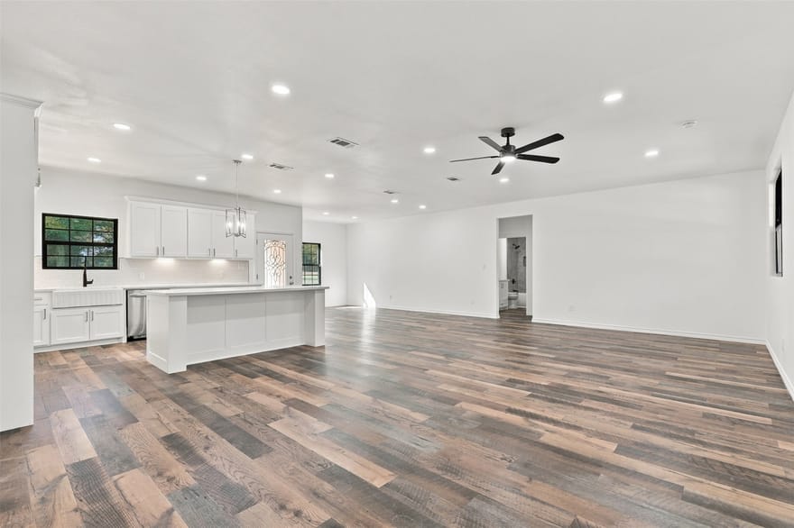 1707 Cr 1670, Mt Pleasant, Texas