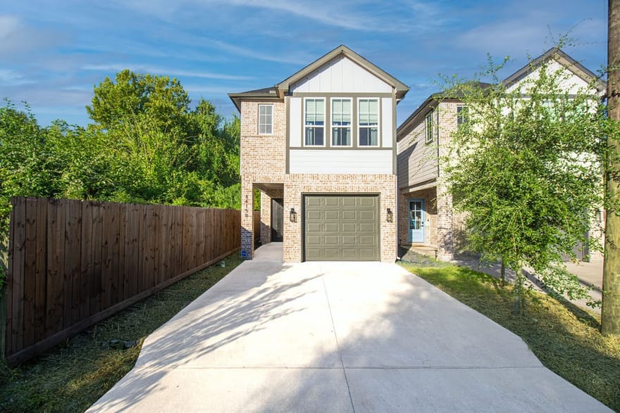 8415 Sunnyhill Street, Houston, Texas