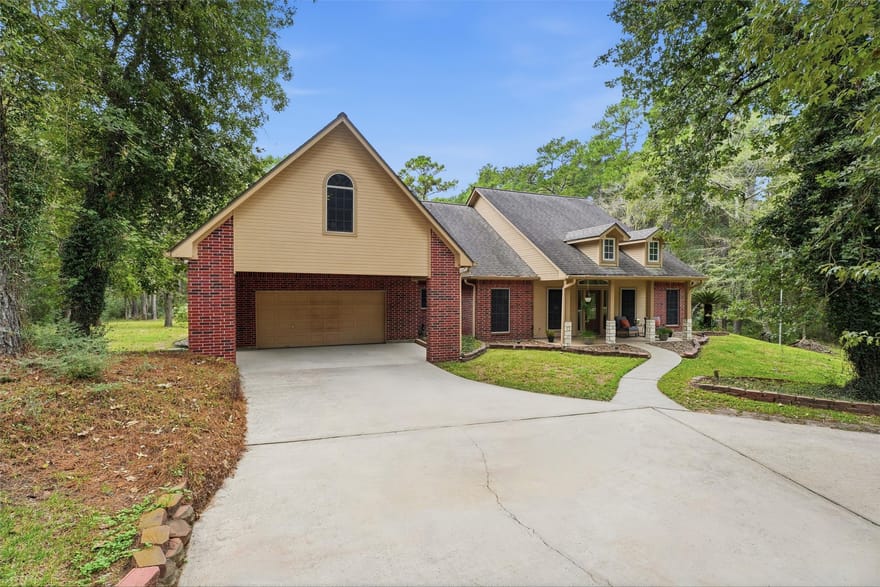 19427 Sapphire Circle, Magnolia, Texas
