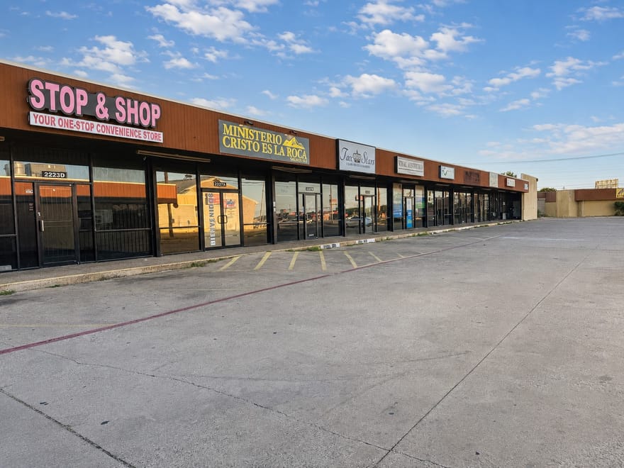 2225 Haltom Rd, Haltom City, Texas