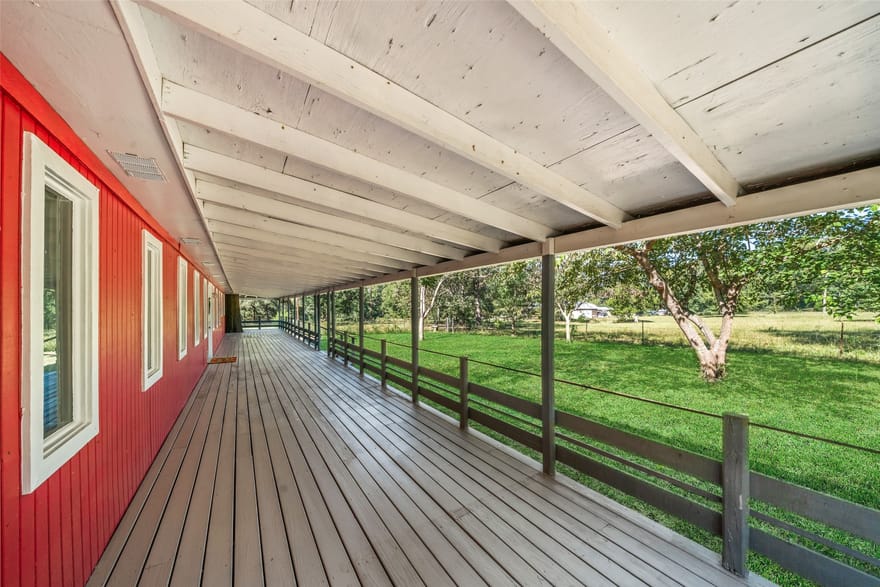 21 River Road, Cleveland, Texas