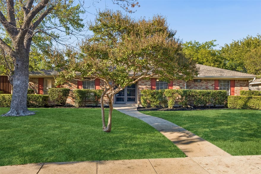 2015 Scarlet Oak Drive, Richardson, Texas