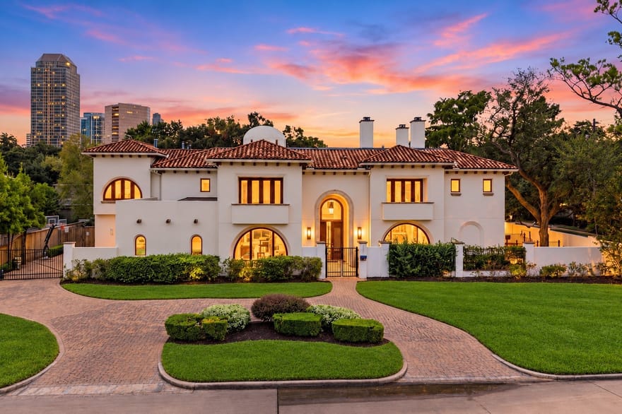 5135 Longmont Drive, Houston, Texas
