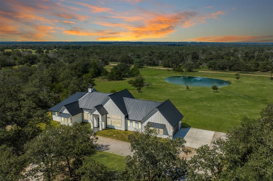 224 Sadie Lane, Round Top, Texas