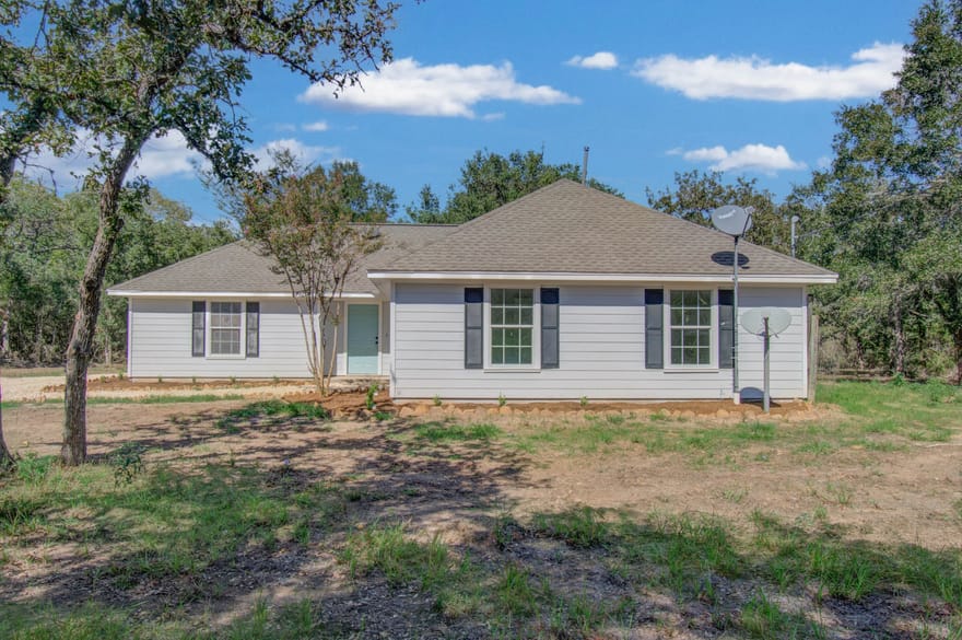 1060 Brandt Lane, Columbus, Texas
