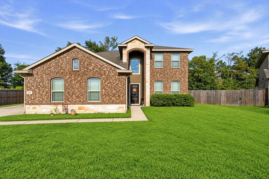 100 Tracie Drive, Dayton, Texas