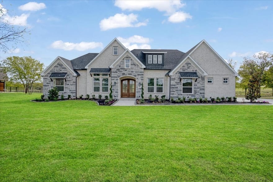 65 Red Bird Lane, Bells, Texas