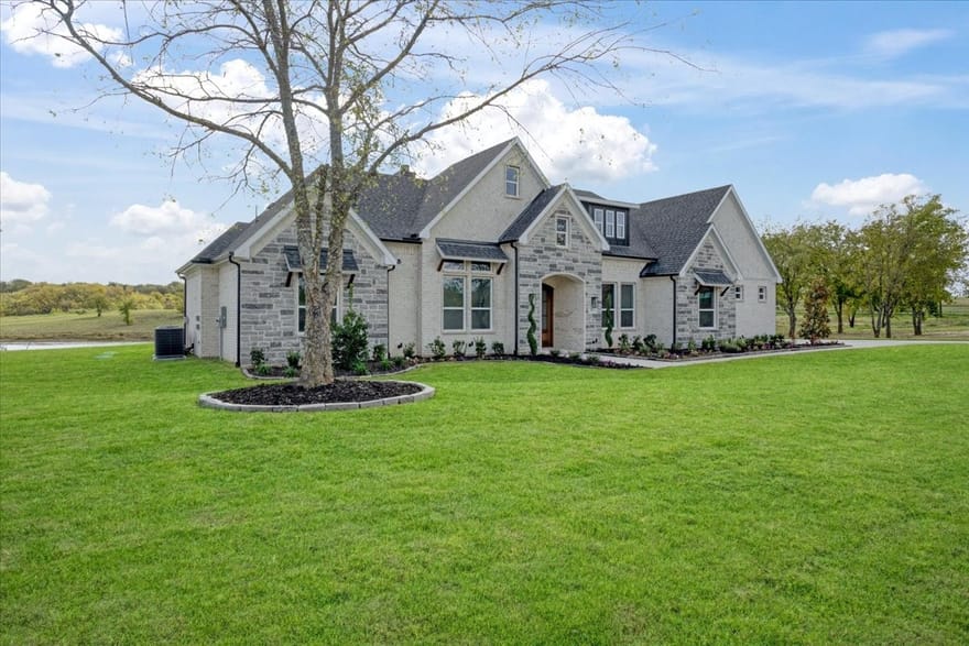 65 Red Bird Lane, Bells, Texas