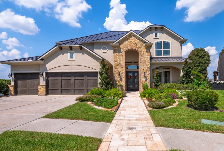 858 Signature Cove, League City, Texas