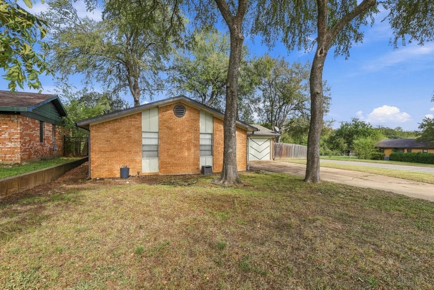 143 N Imperial Drive, Denison, Texas