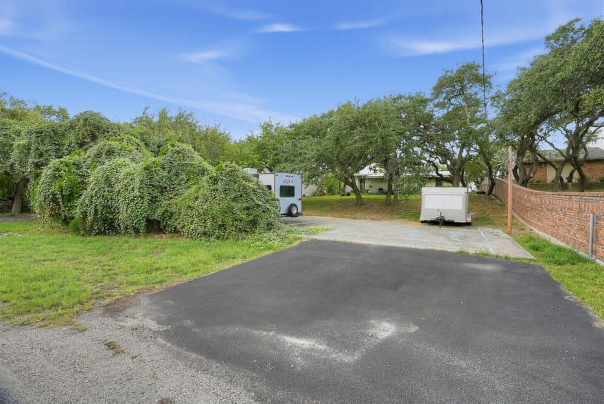 521 Oak Ridge, Ingleside on the Bay, Texas
