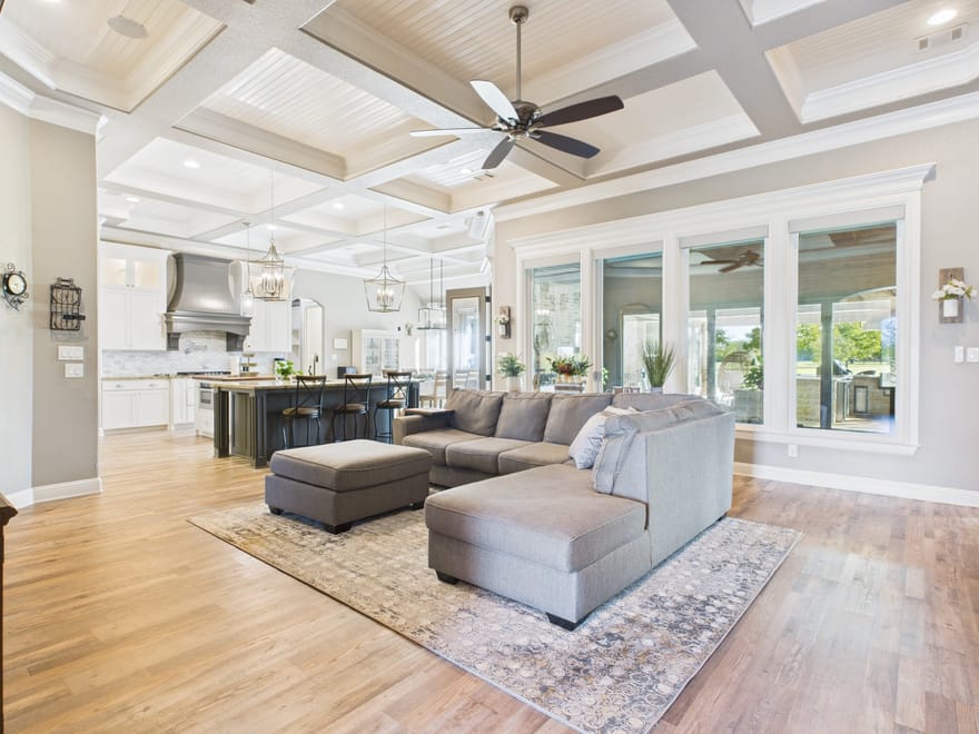 1201 E Iberian Court, Granbury, Texas