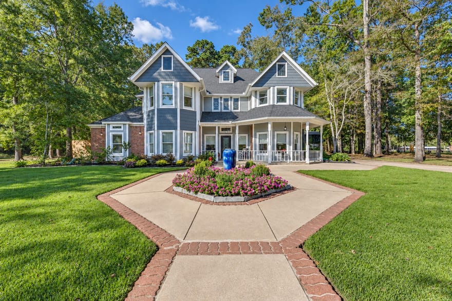 111 Shade Crest Lane, Cleveland, Texas