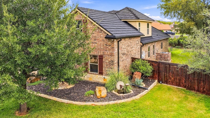 6503 Pirlie Court, Granbury, Texas