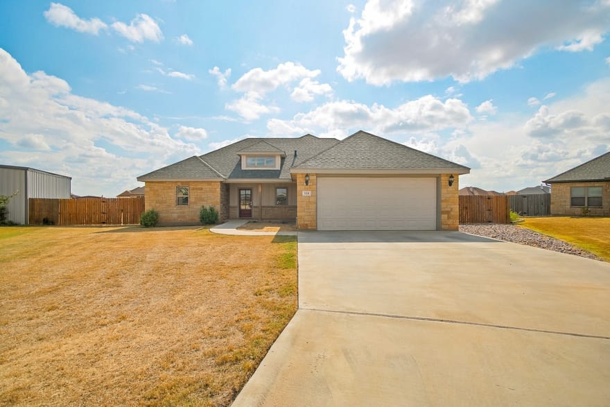 118 Coyote Creek Trail, Tuscola, Texas