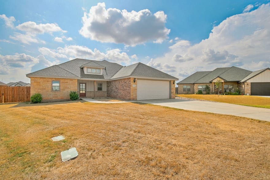 118 Coyote Creek Trail, Tuscola, Texas