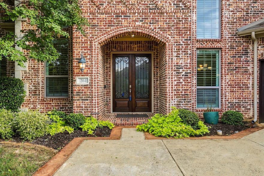 204 Saint Tropez Drive, Southlake, Texas