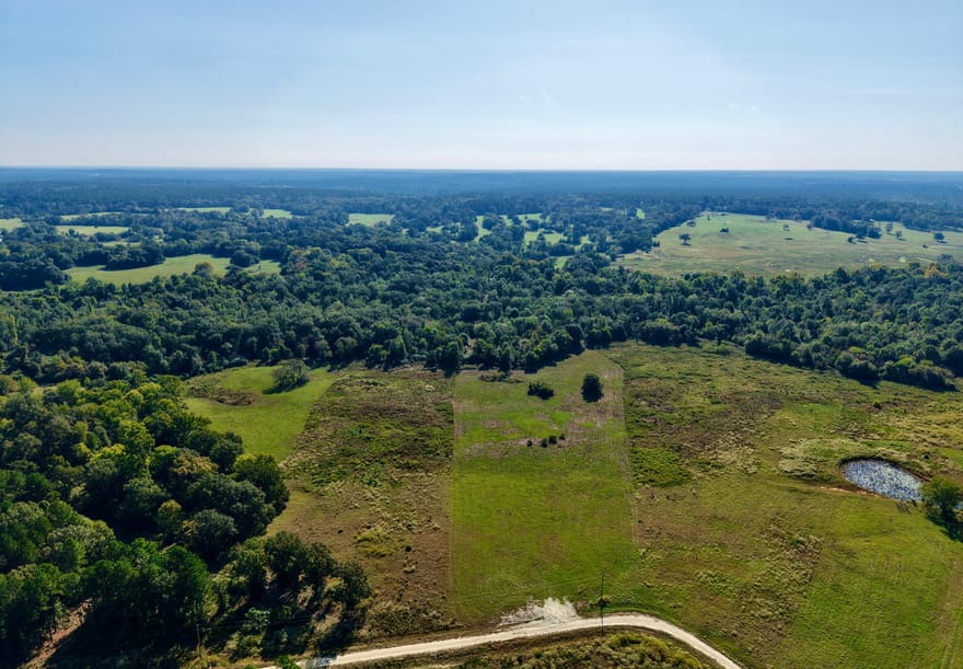 300 Buckhorn Creek Trail, Crockett, Texas