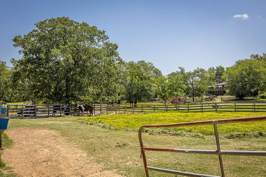 26298 Hwy 105, Montgomery, Texas