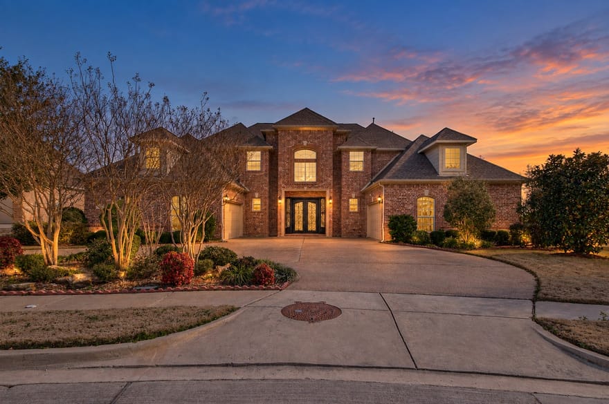 305 Corral Court, Southlake, Texas