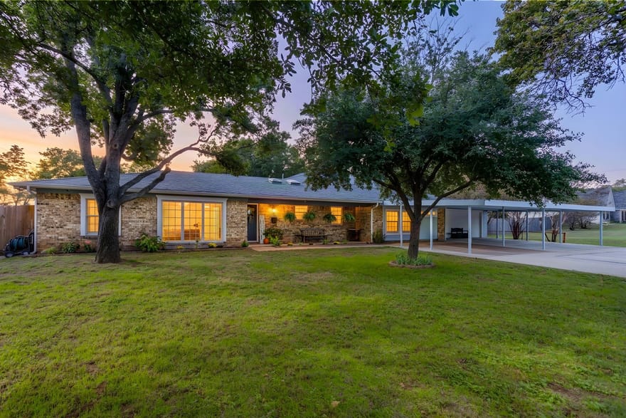 117 Black Jack Lane, Burleson, Texas