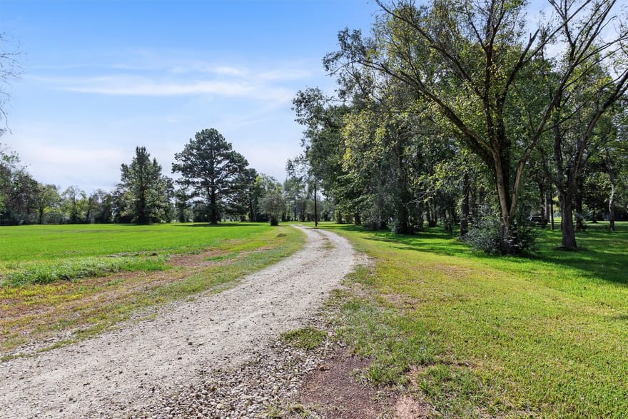 180 Mt Zion, New Waverly, Texas
