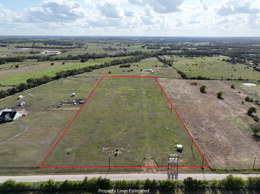 1079 Lomax Harmel Road, Burton, Texas