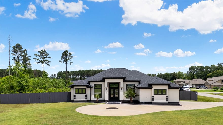 24 Road 6614, Dayton, Texas