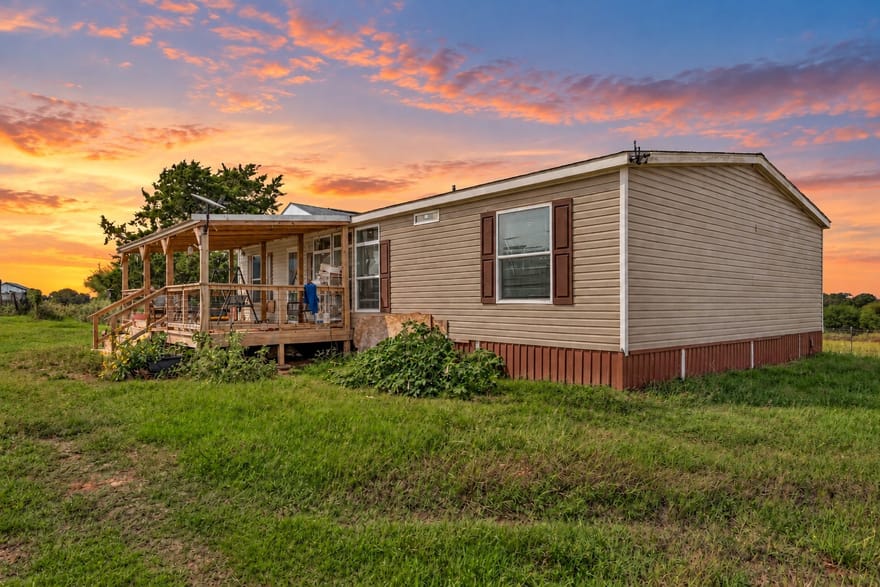 339 County Road 217, Hallettsville, Texas