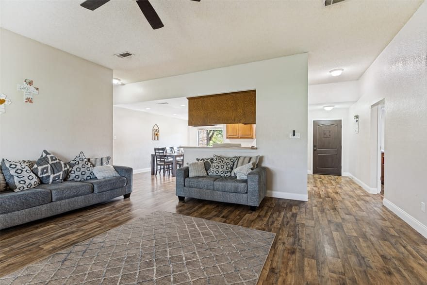 8525 County Road 528, Burleson, Texas