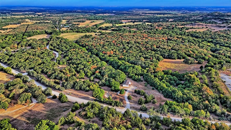 7111 Starkey Road, St Jo, Texas