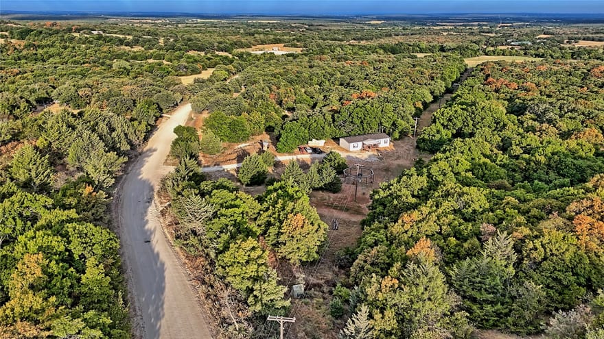 7111 Starkey Road, St Jo, Texas