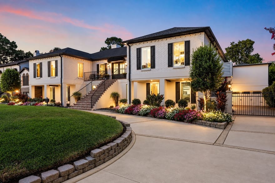 18607 Point Lookout Drive, Nassau Bay, Texas
