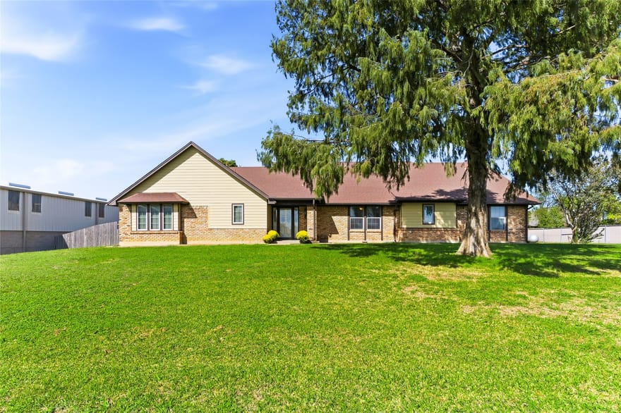 910 W Highway 67, Alvarado, Texas