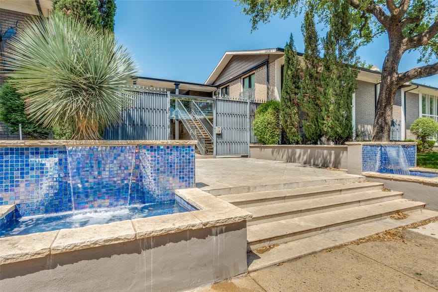 10211 Regal Oaks Drive, Dallas, Texas