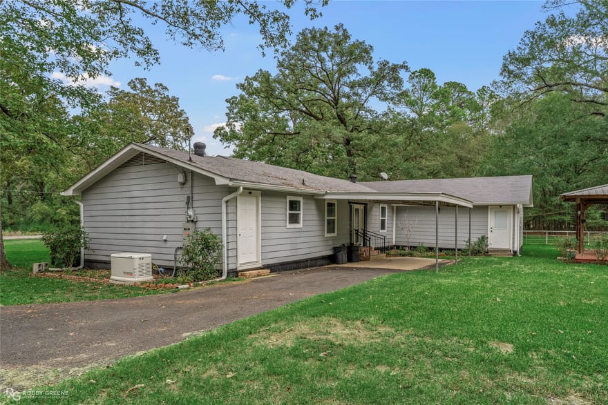 709 Lake Road, Stonewall, Louisiana
