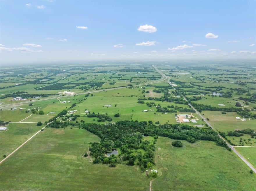 493 Hodde Road, Carmine, Texas