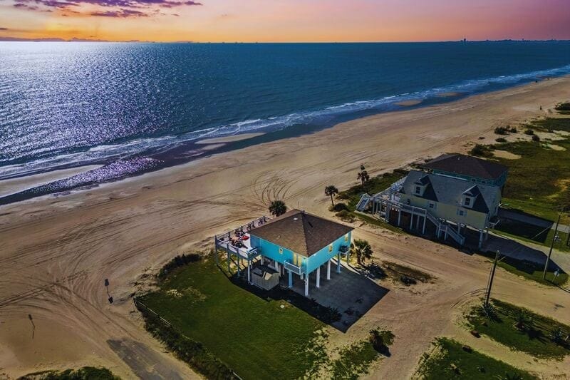 800 West Lane, Crystal Beach, Texas