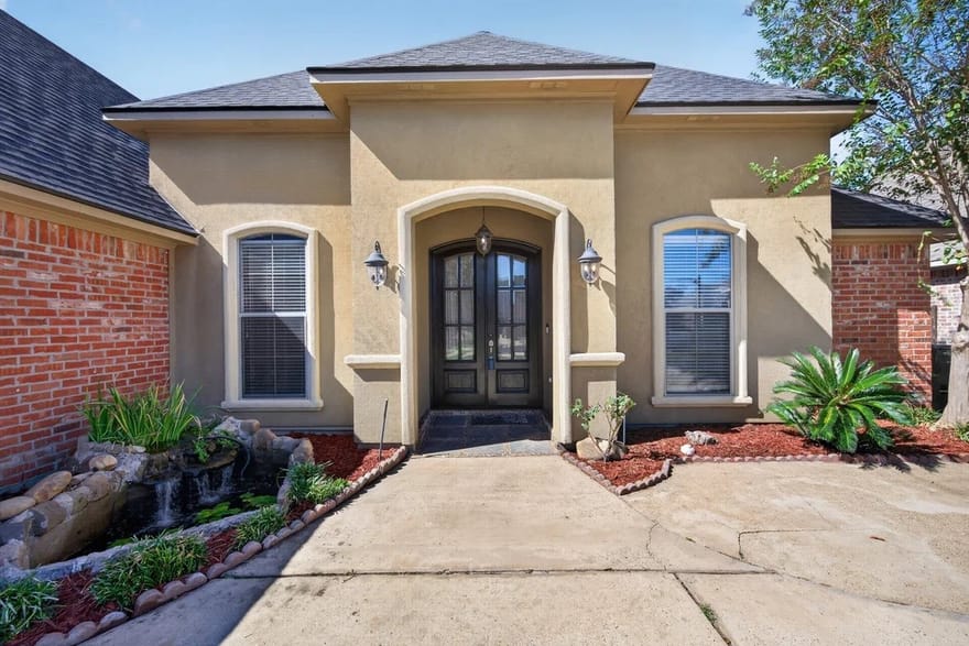 10030 Somerset Lane, Shreveport, Louisiana