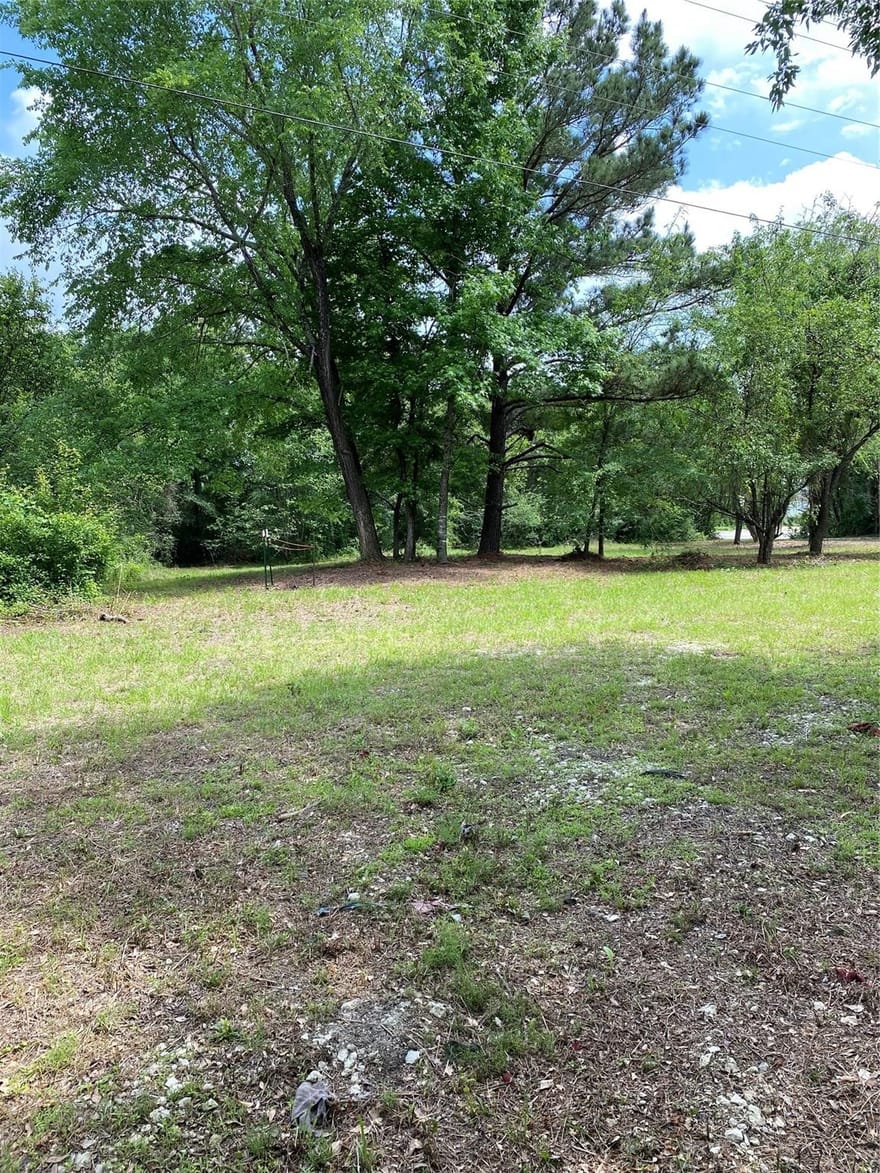 13894 State Highway 21, Crockett, Texas