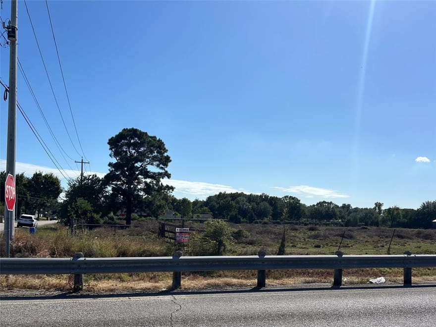 900 Buttonwood Drive, Texas City, Texas