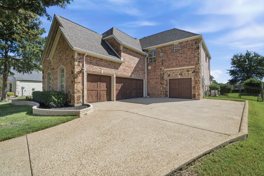 8450 Canyon Crossing, Lantana, Texas
