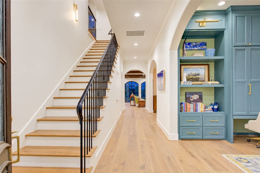 2215 North Boulevard, Houston, Texas