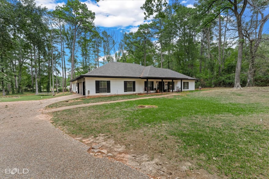 9823 Scottwood Drive, Shreveport, Louisiana