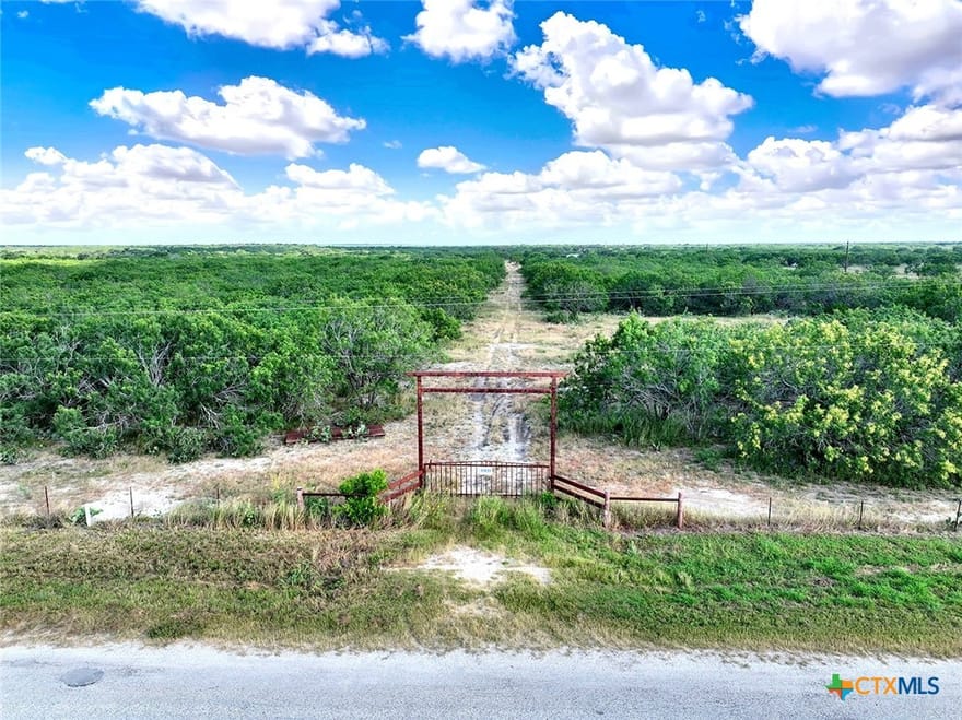 4190 County Road 415, McCoy, Texas