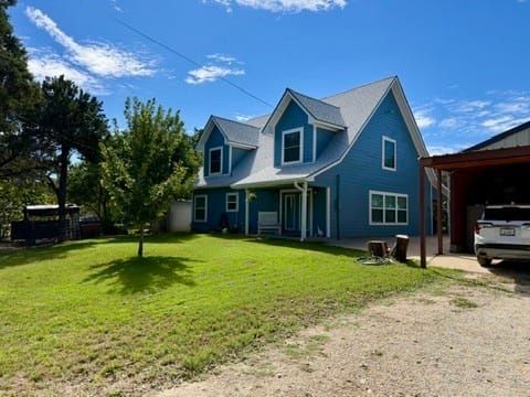 117 Mckee Street, Whitney, Texas