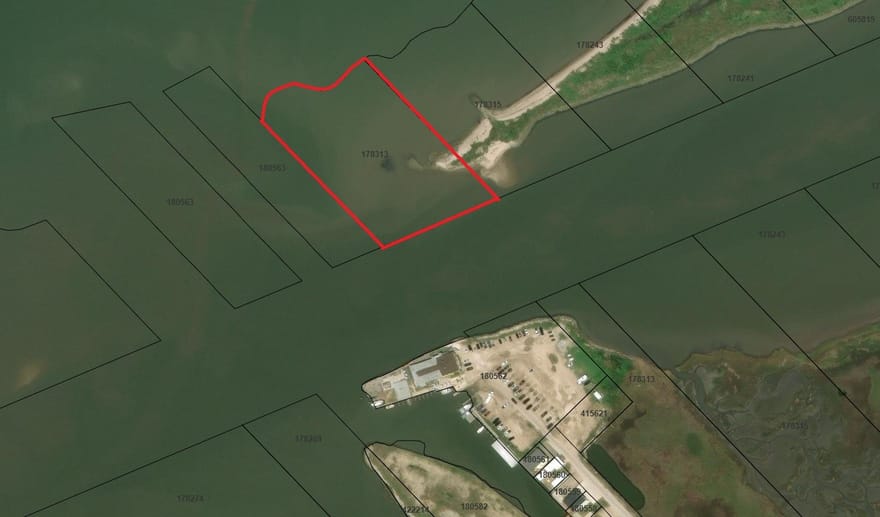 9999 Tbd, Crystal Beach, Texas