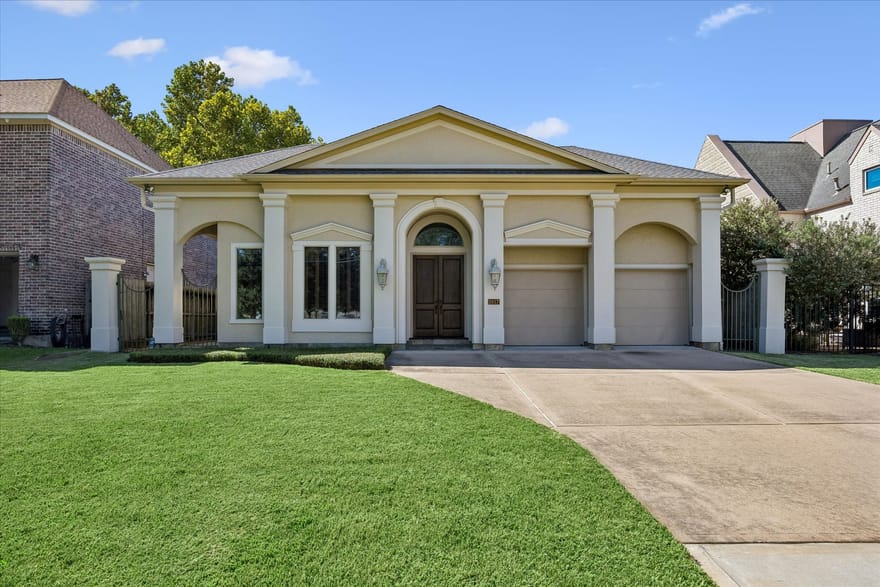 1017 Mulberry Lane, Bellaire, Texas