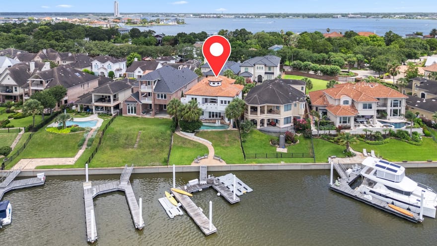 721 Harborside Way, League City, Texas